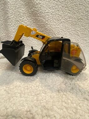 Bruder CAT Telehandler Construction Toy Vehicle Made in Germany In 2008.